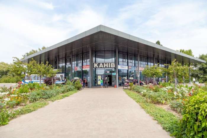 Автостанція Канів