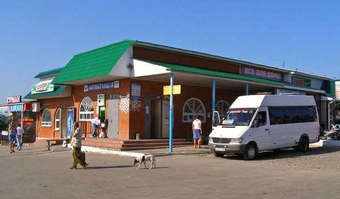 Автостанція Томашпіль