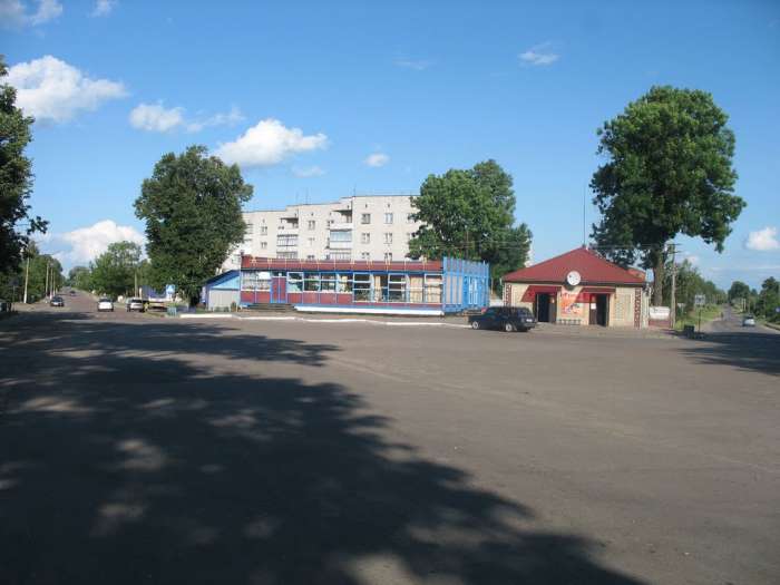 Автостанція Ємільчине